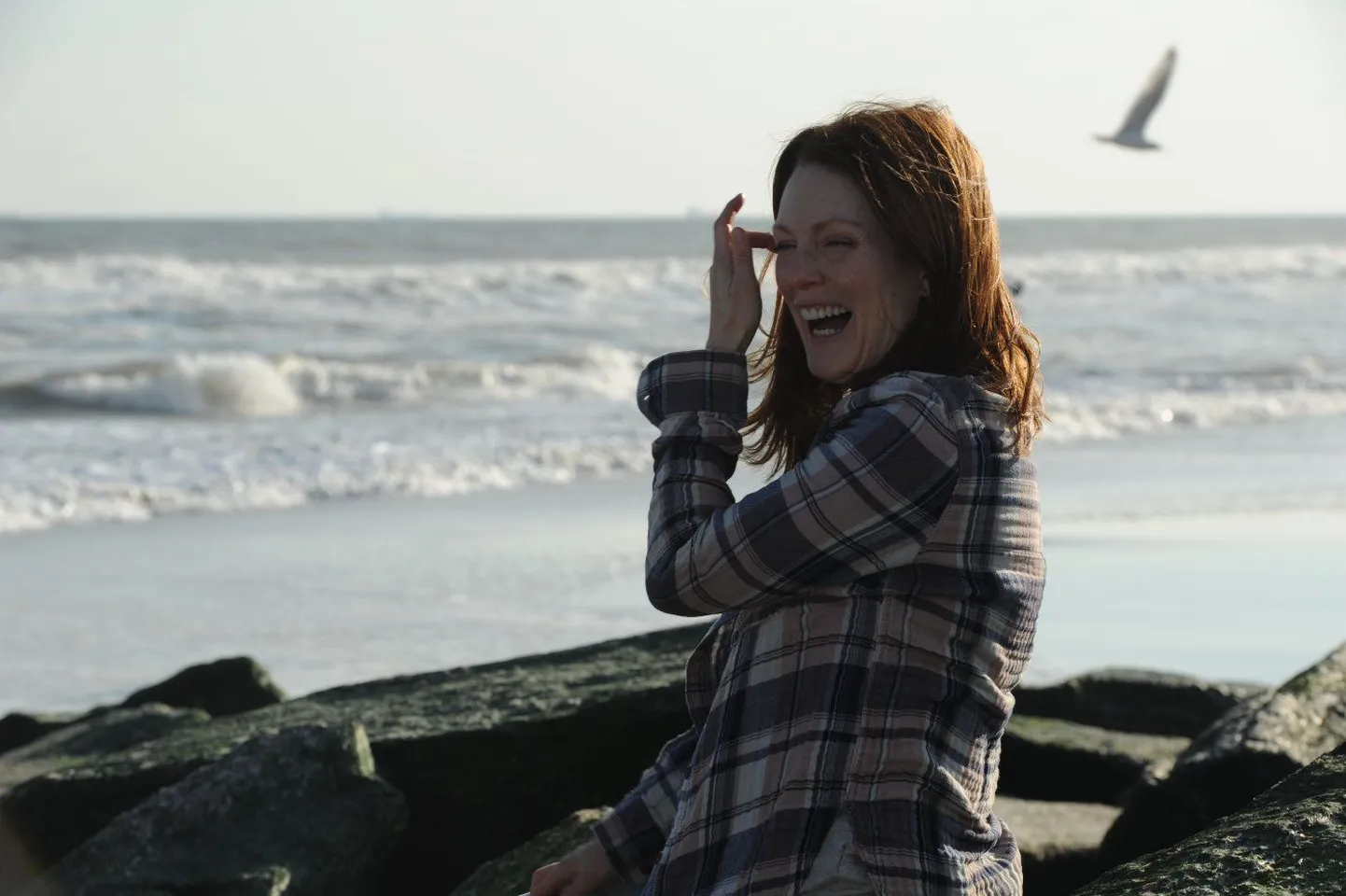 Julianne Moore Alzheimeri tõbe põdeva alice'ina filmis Ikka veel Alice