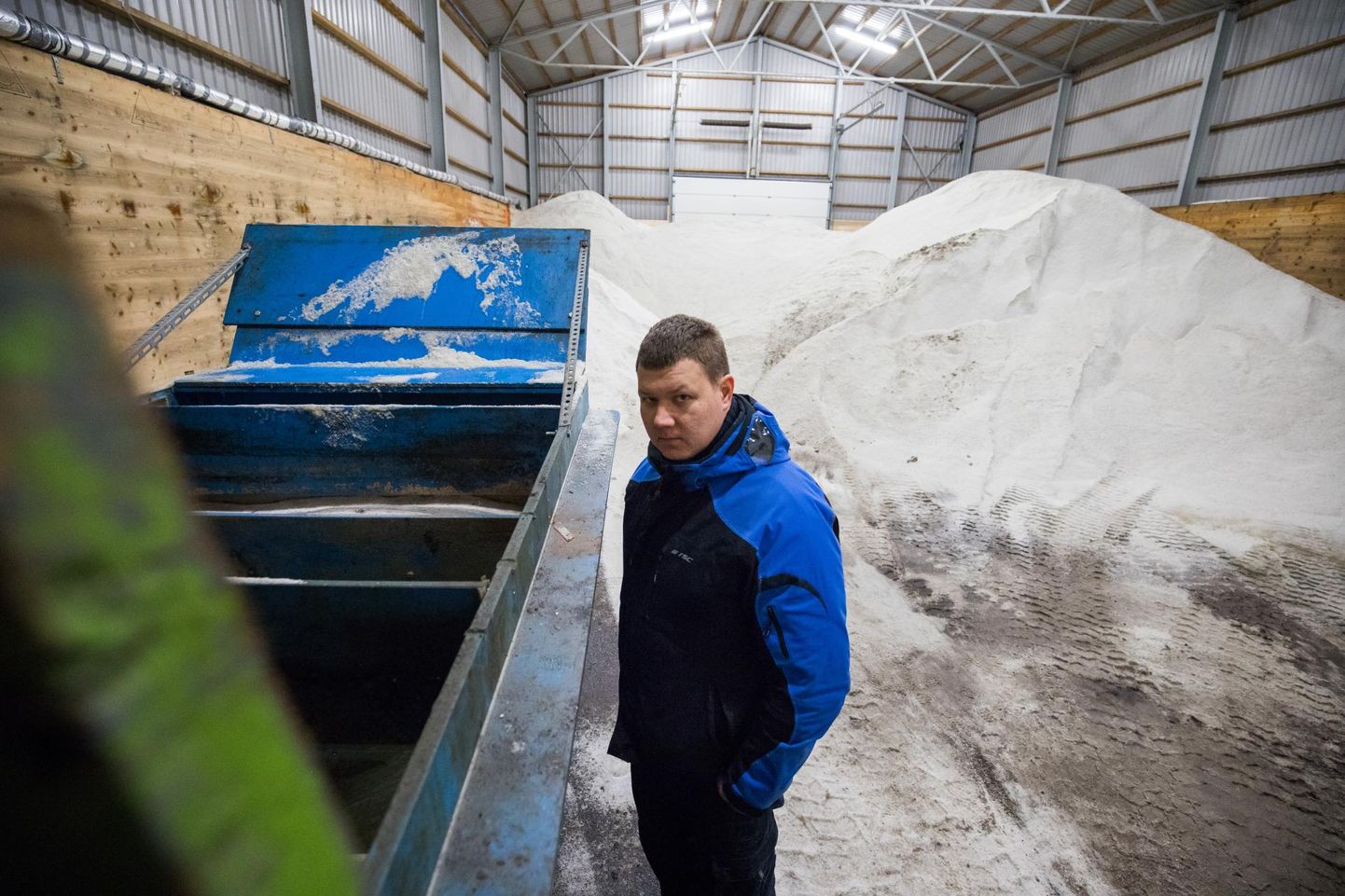 AS-i Eesti Teed Lääne-Viru piirkonna teemeistri Alvar Paluoja sõnul kulub tänavu soola kõvasti rohkem kui mullu.