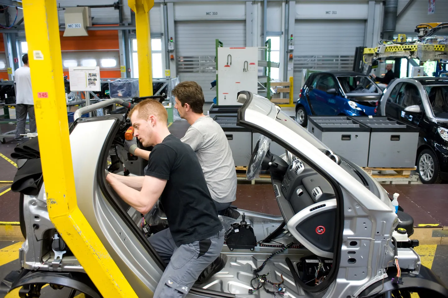 Töö Daimleri tehases.
