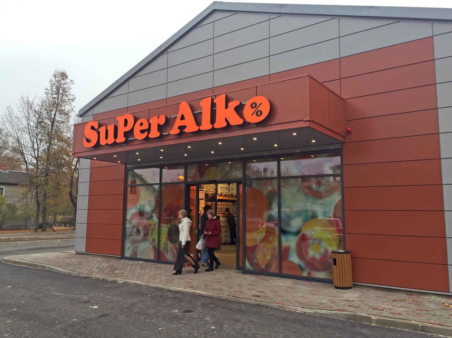 Super Alko alkoholipood Lätis Valkas.