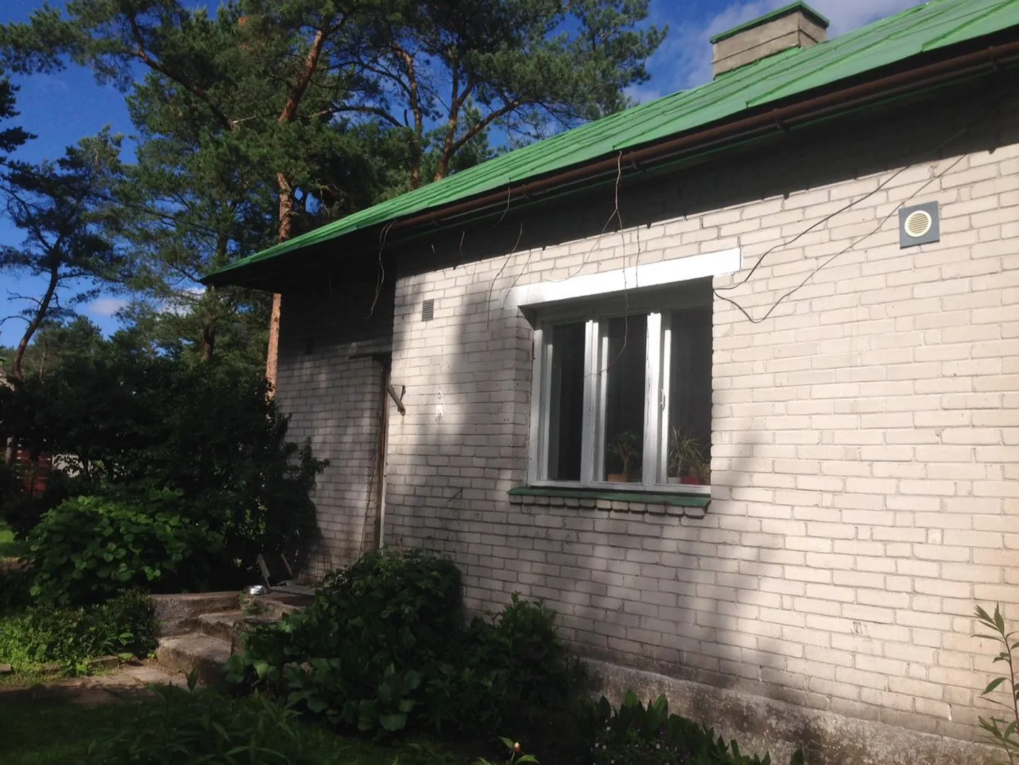 Olemasolev vana maja juunis, 2015.a.