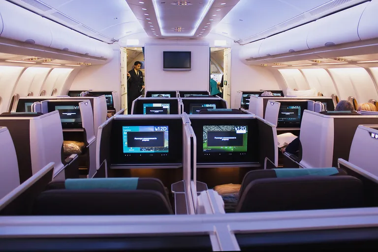 Oman Airi pikamaalennuki äriklass.
