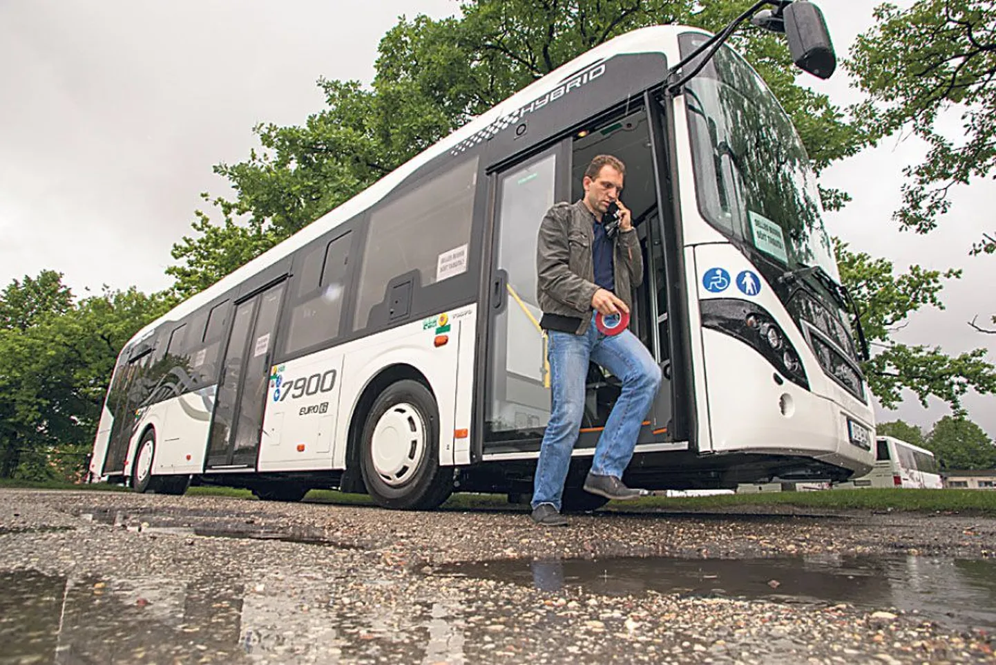 Hübriidbuss on Aivar Rea hinnangul juhi- ja sõitjasõbralik.