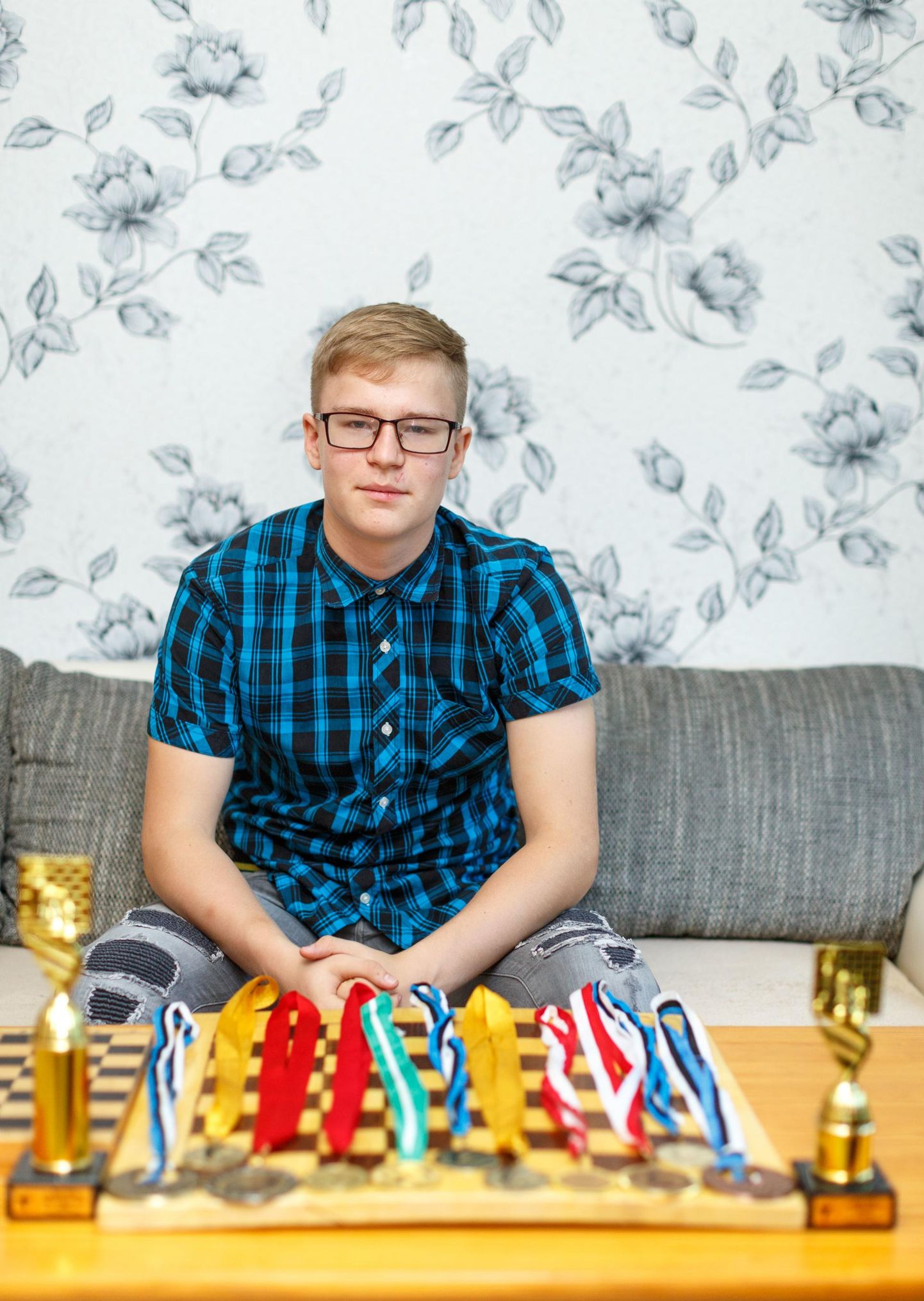 Malehuviline Valga noormees Sivert Raide on võitnud juba hulgaliselt medaleid ja mitu karikat.