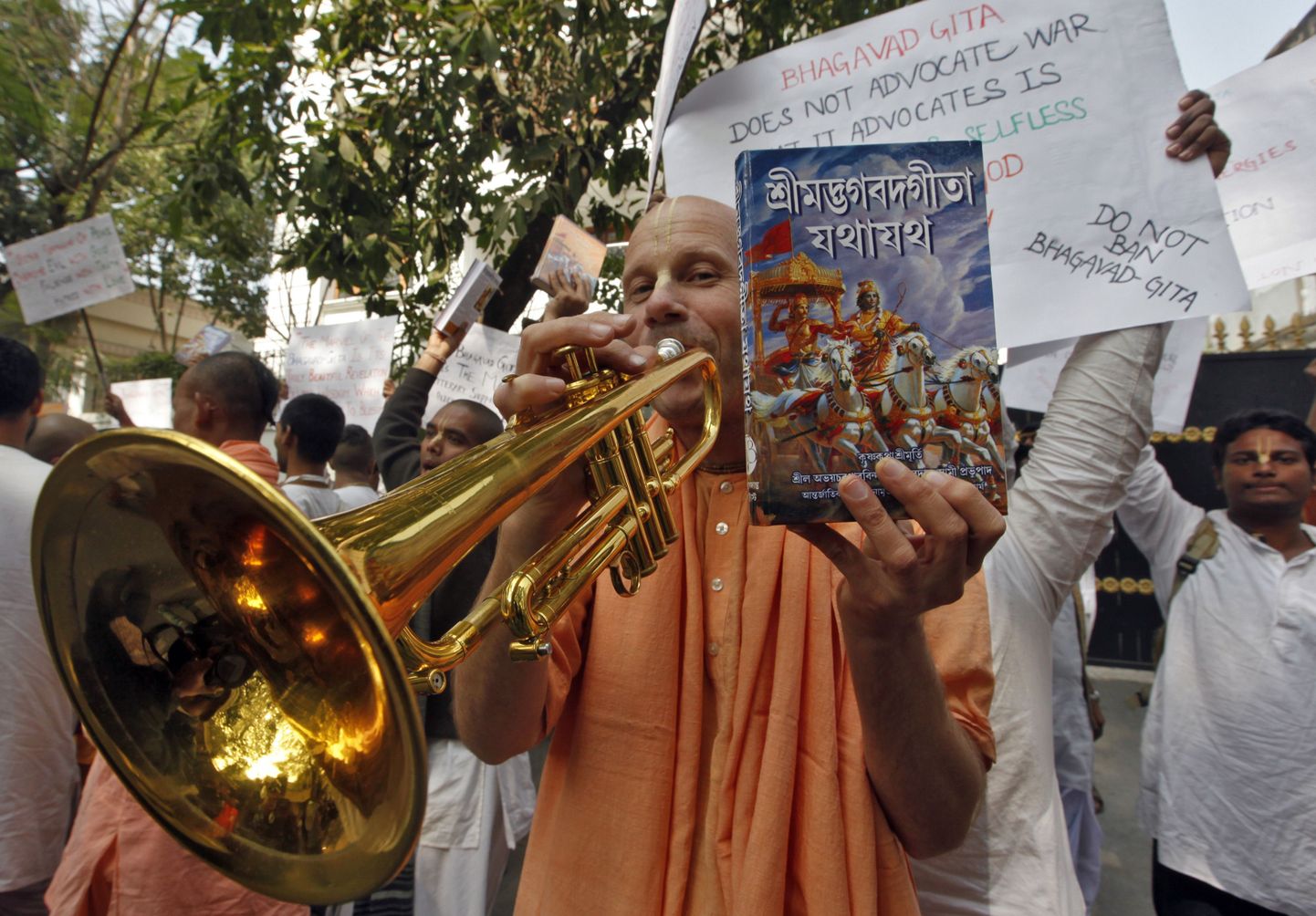 Krišnaiitide protest Kolkatas Venemaa saatkonna ees
