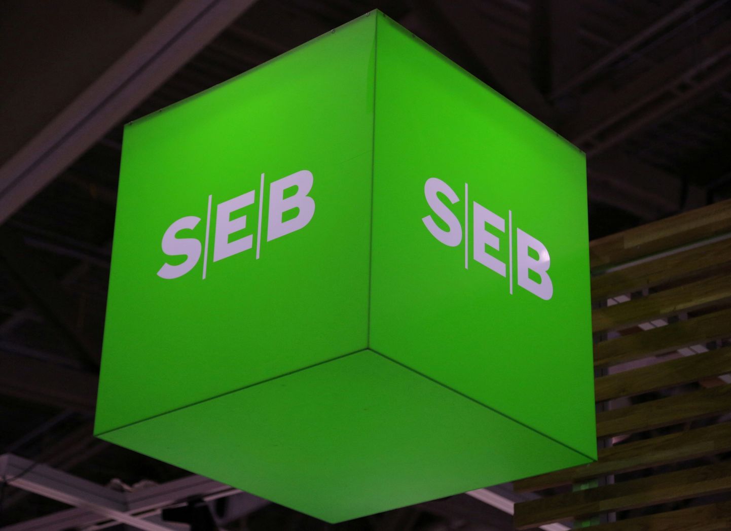 FILE PHOTO: The logo for Nordic bank SEB Group is seen at the SIBOS banking and financial conference in Toronto, Ontario, Canada October 19, 2017. Picture taken October 19, 2017. REUTERS/Chris Helgren/File Photo
