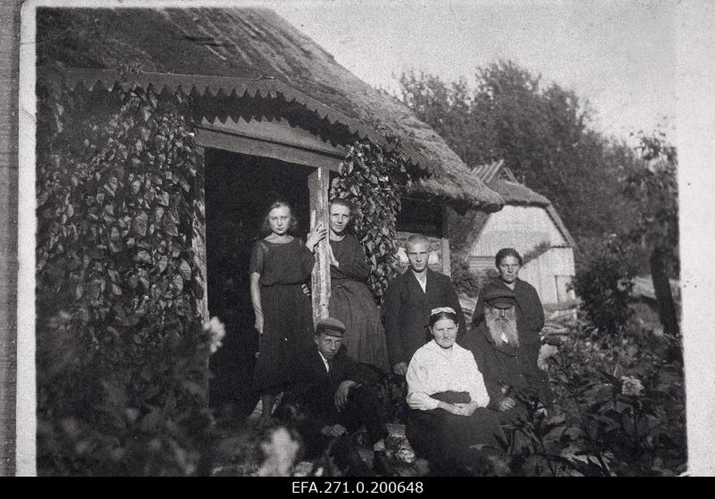 Perekond Väänas 1921. aastal. Foto on illustratiivne.