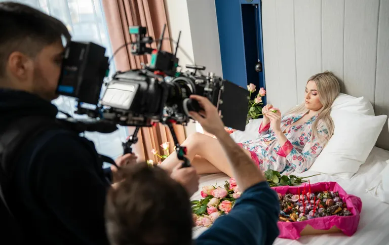 Pärnust pärit laulja KHRYSTELi muusikavideo filmimine.