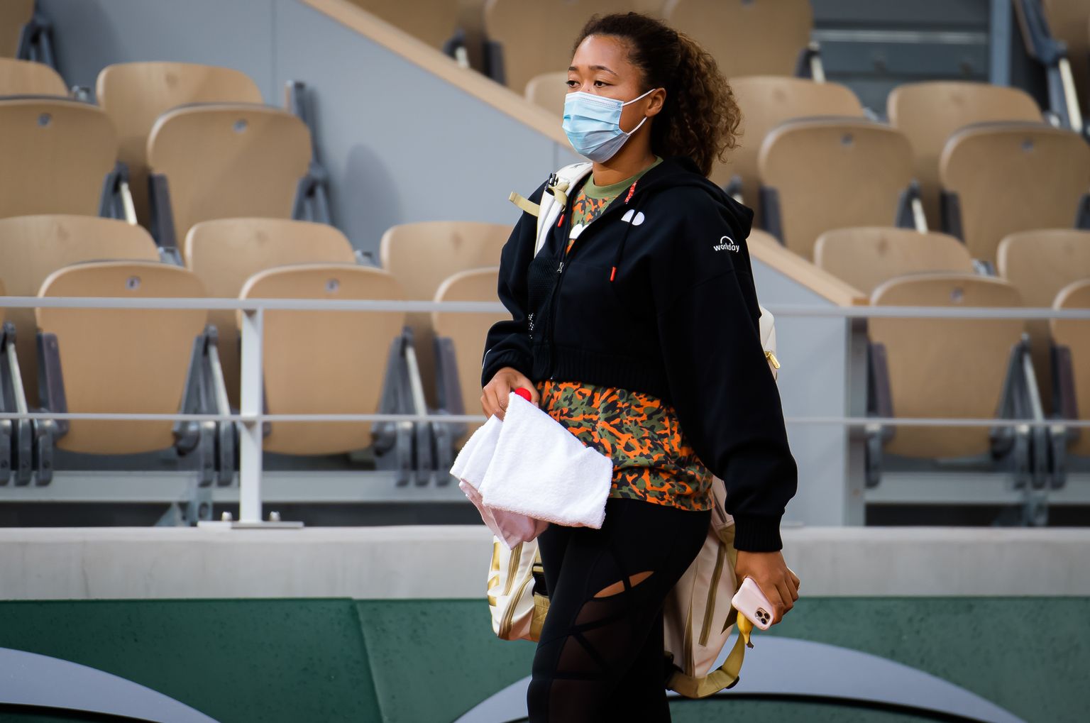 Jaapani tennisemängija Naomi Osaka kolmapäeval 2021 aasta Roland Garrose  harjutusväljakutel.