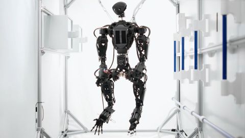 Humanoidrobot kosmoses – milleks sellisele jalad: olgu parem neli kätt