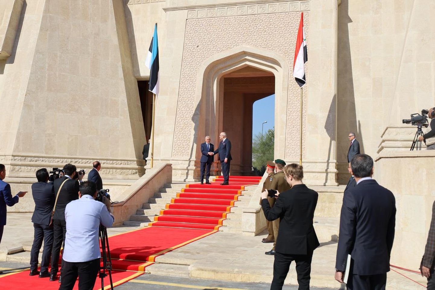 President Alar Karis Bagdadis kohtumas oma Iraagi kolleegi Abdul Latif Rashidiga.