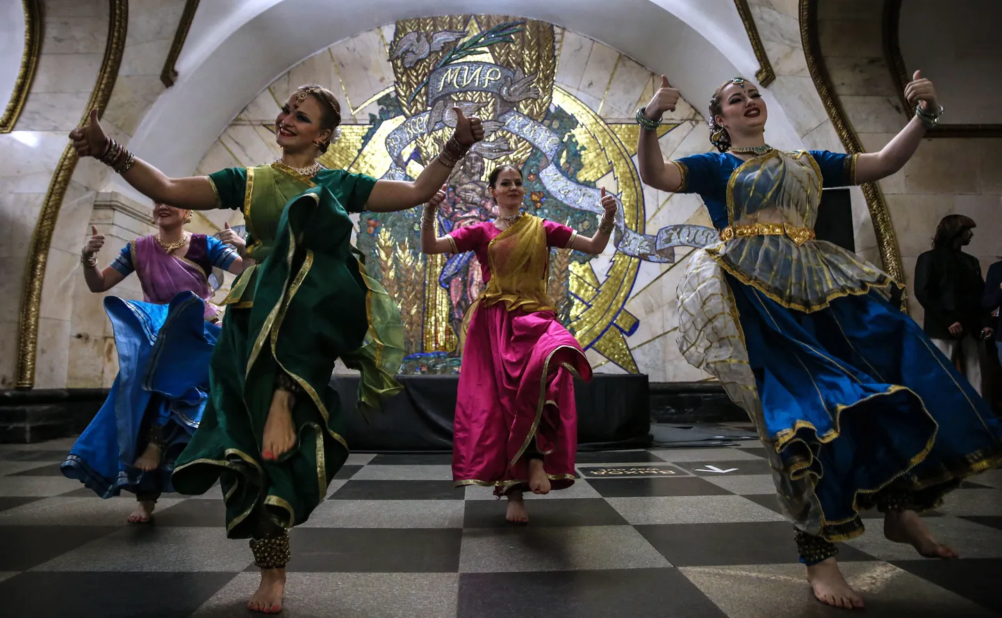 Индийские танцы.