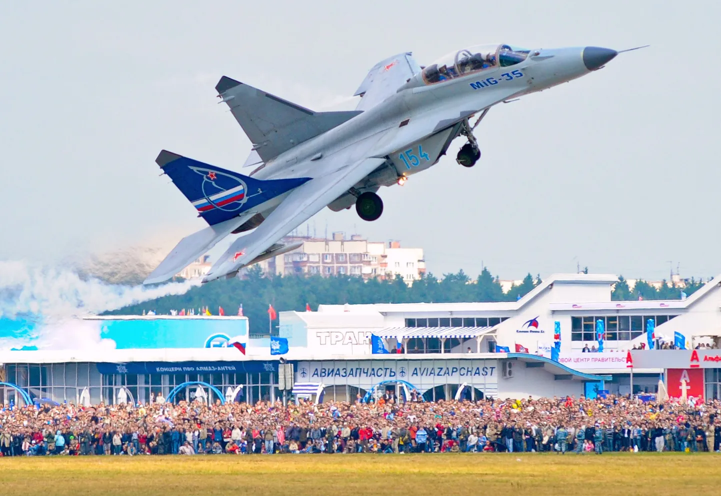 Истребитель Миг-35 на авиасалоне в Жуковском.