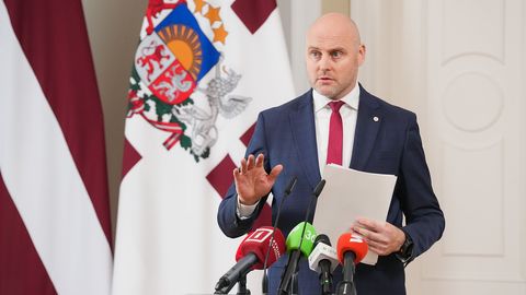 ТРАНСЛЯЦИЯ ⟩ Андрис Кулбергс называет состав нового правительства