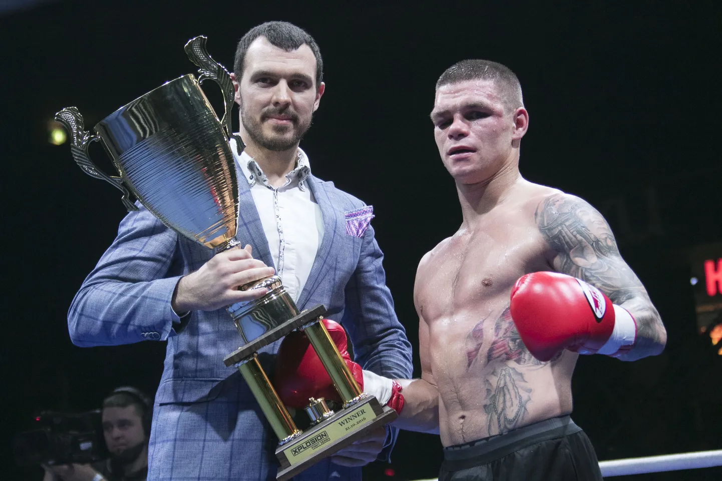 Mirkko Moisar pärast Xplosion Fight  Series'il turniiri võitmist.