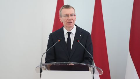 Piektdien Rīgas pilī lems par iespējami ātru jaunās valdības izveidošanu