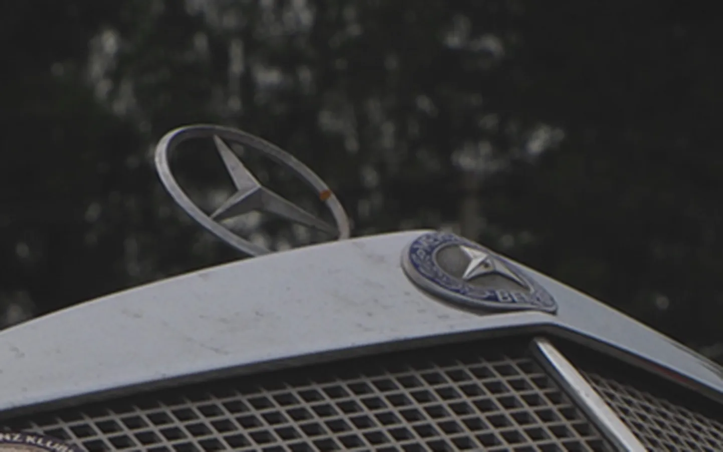 Varaste saagiks langes 84 aasta vanune Mercedes-Benz. Foto on illustreeriv.