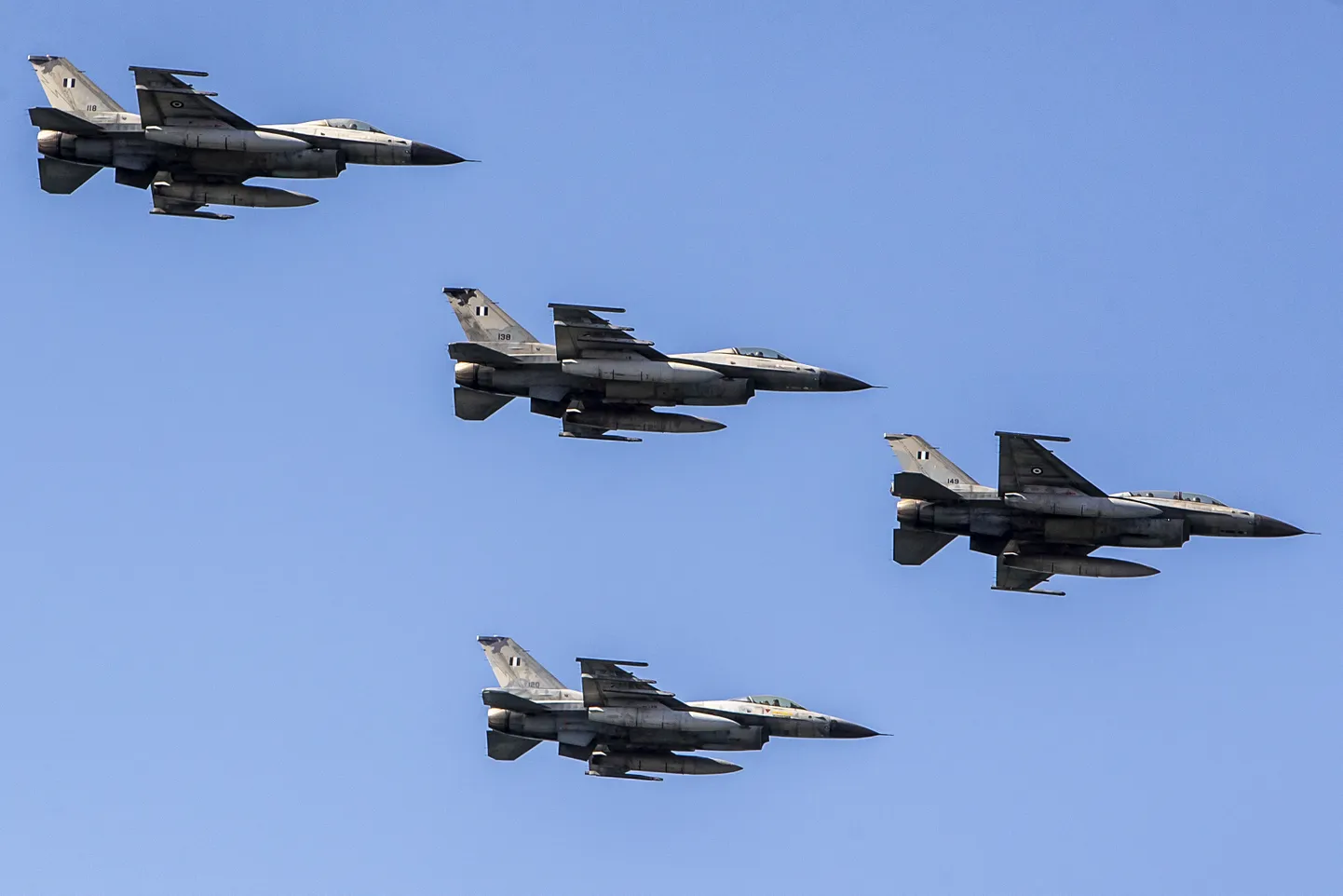 Kreeka õhujõudude hävitajad F-16.