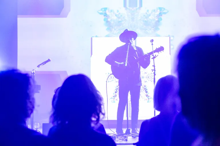 Intsikurmu talifestival 2019, esineb Low Roar.