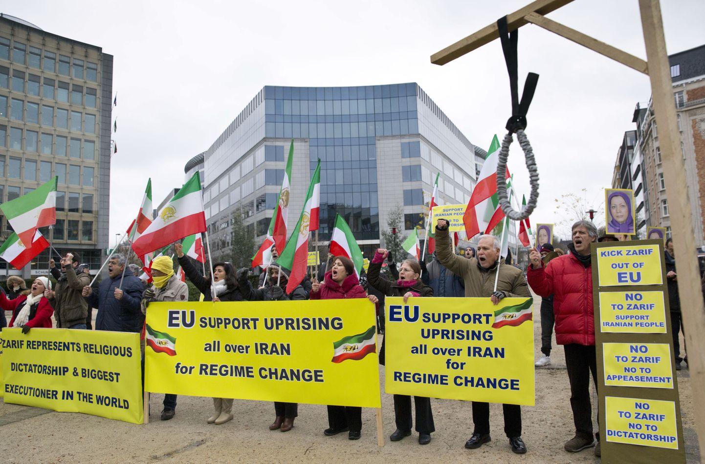 Iraani valitsusvastased toetusmeeleavaldusel Brüsselis.