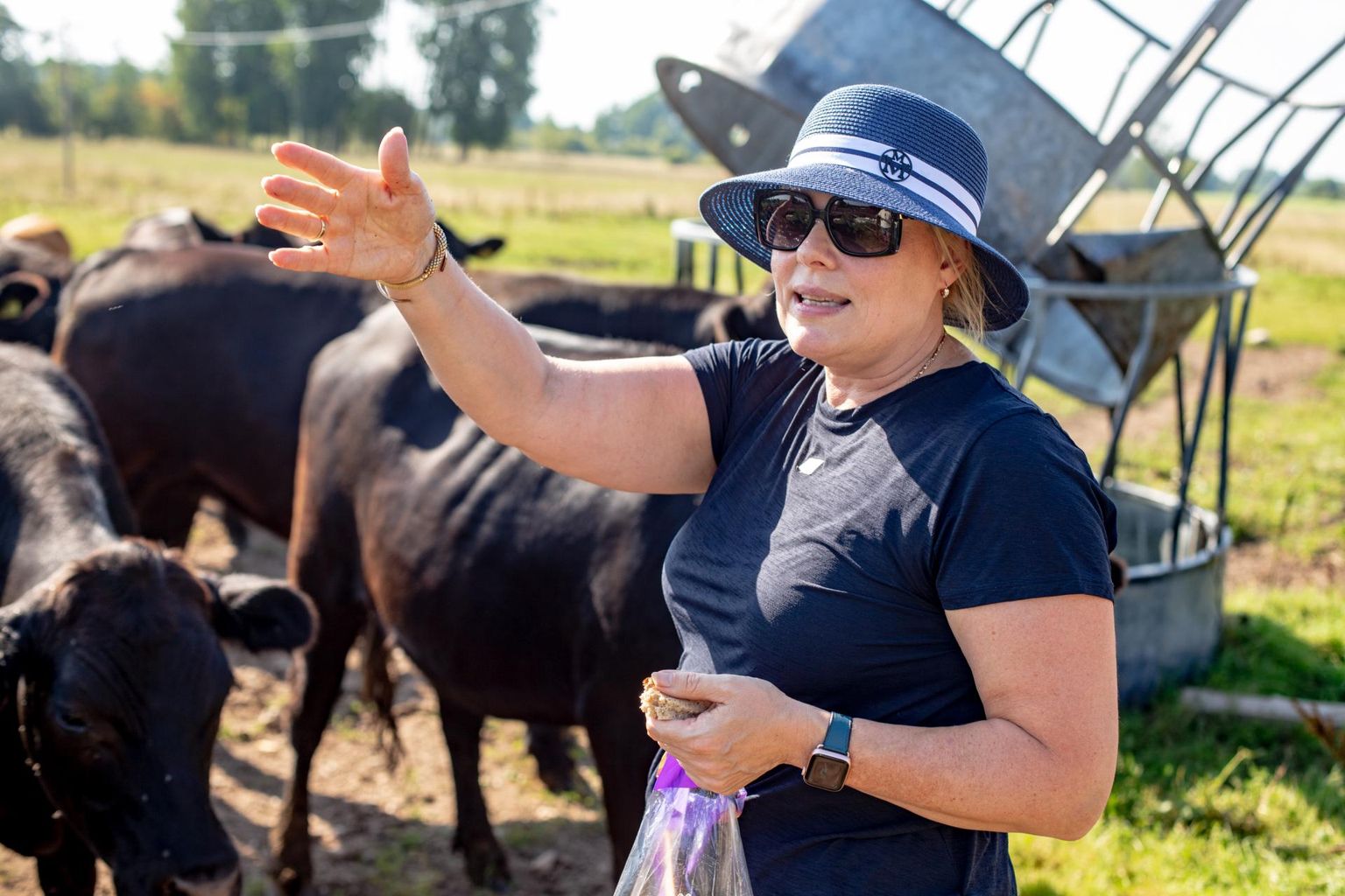 Miks portsjonkarjatamine pole Eestis levinud, põhjendab Katrin Noorkõiv, et see on uuem teema taastuvast põllumajandusest, millest veel vähe räägitakse.

 