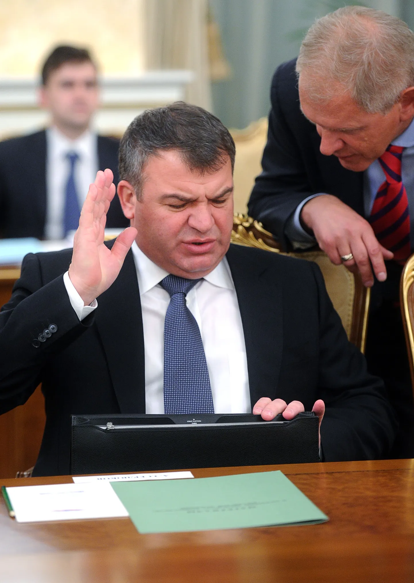 Анатолий Сердюков.
