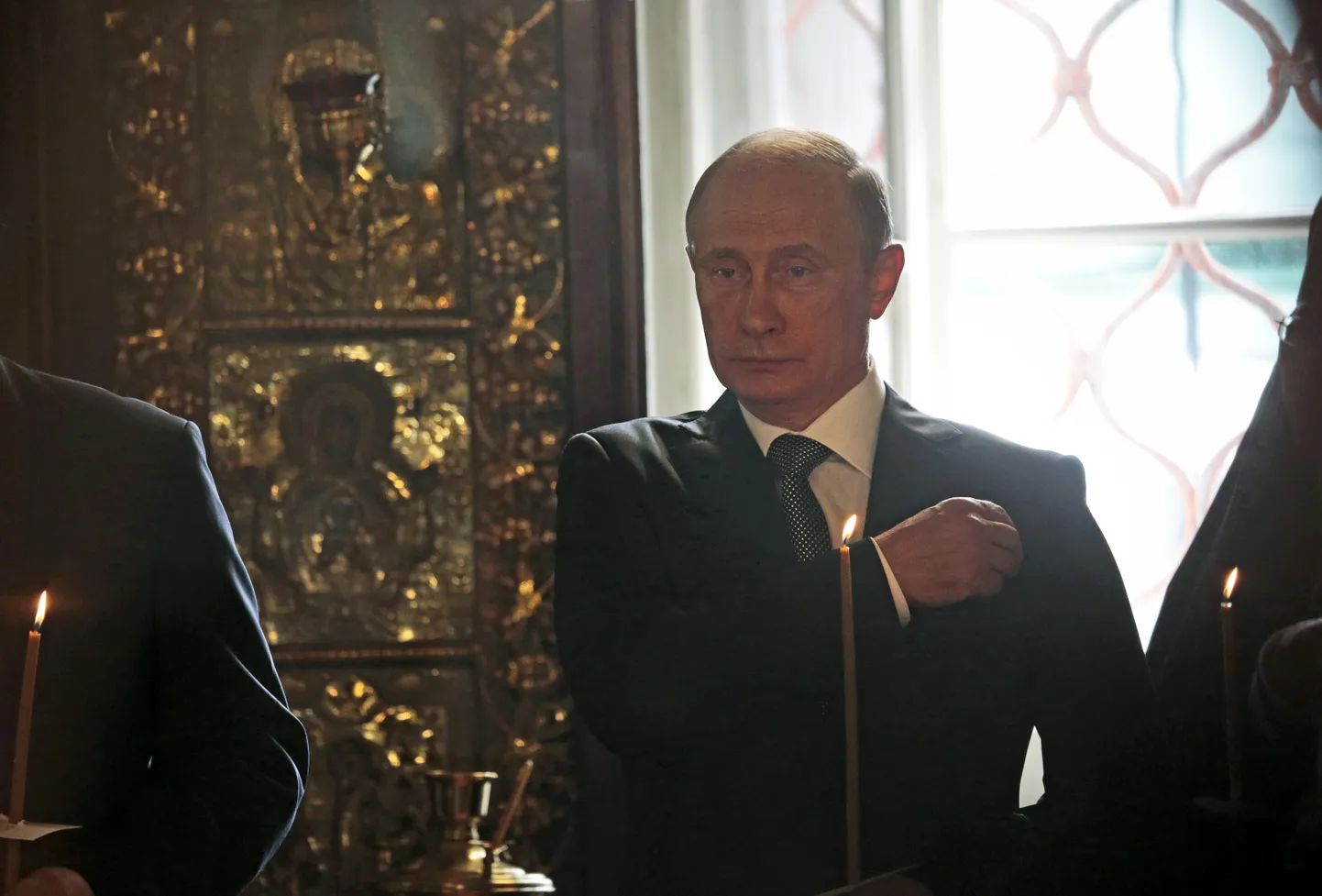 Venemaa president Vladimir Putin 29. juunil 2015. aastal Moskvas Novodevitši kloostris Vene endise peaministri Jevgeni Primakovi matuseteenistusel.