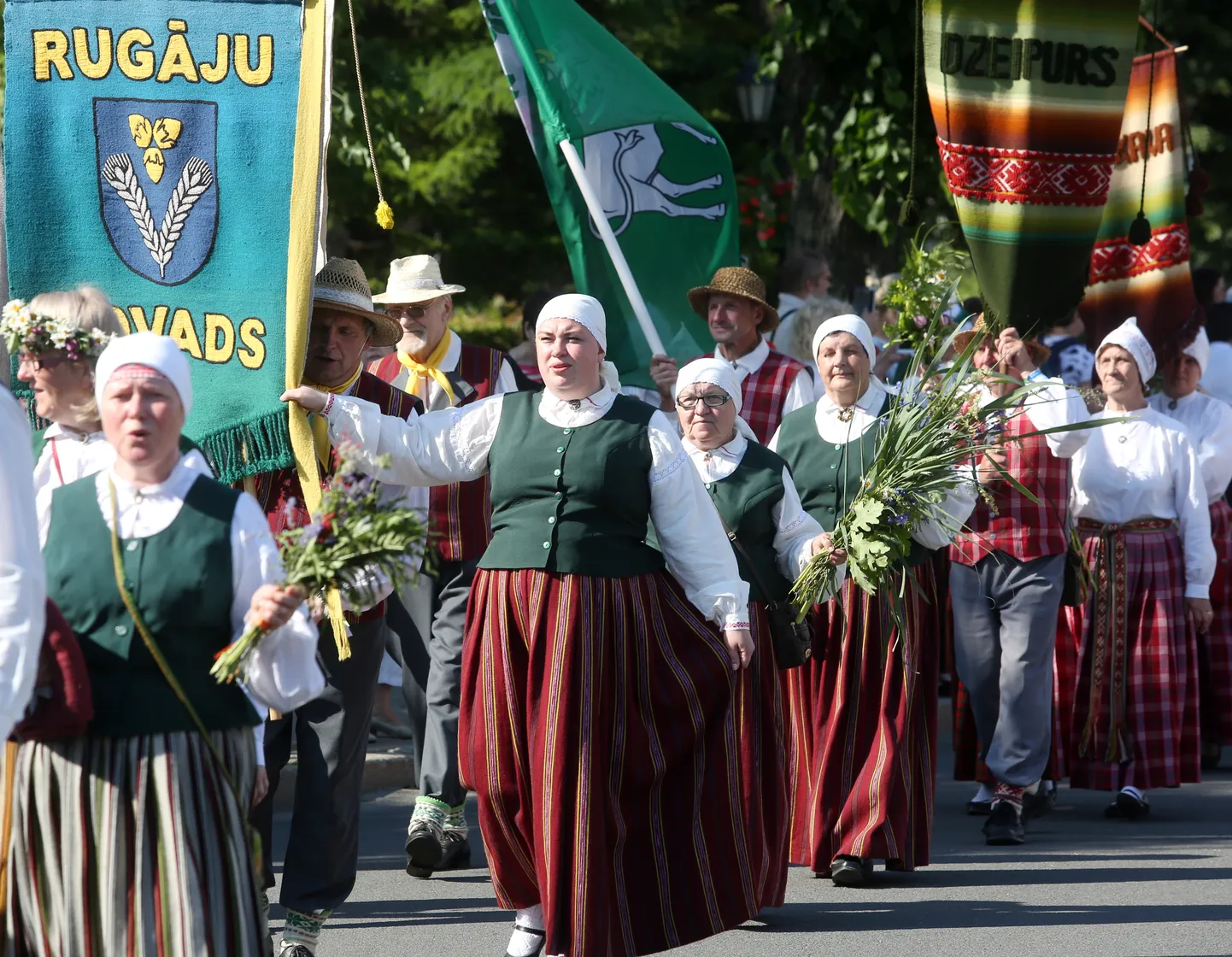 Folkloras festivāla "Baltica 2018" gājiens Brīvības laukumā.