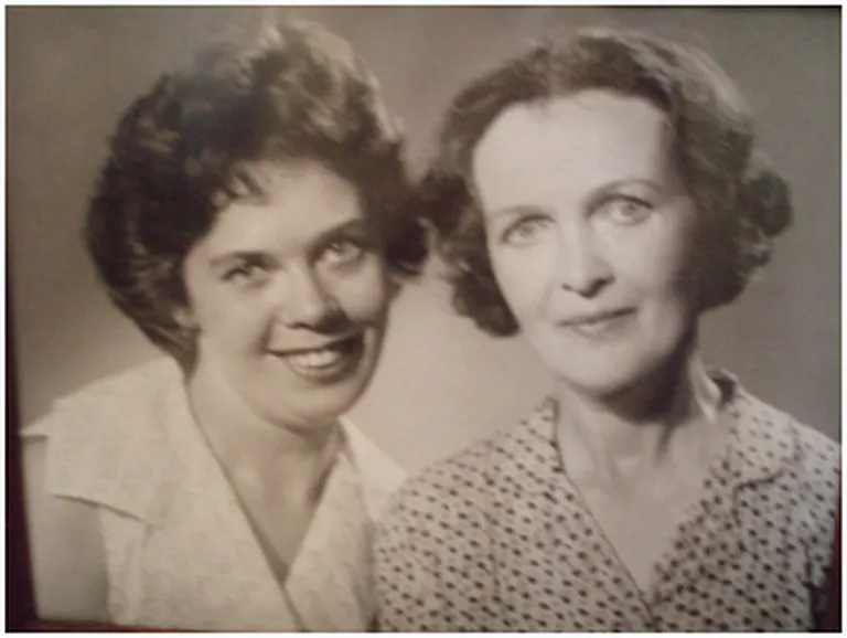 Tütar ja ema 1960 Leningradis.