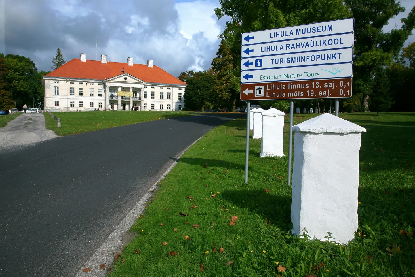 Lihula mõis ja park.