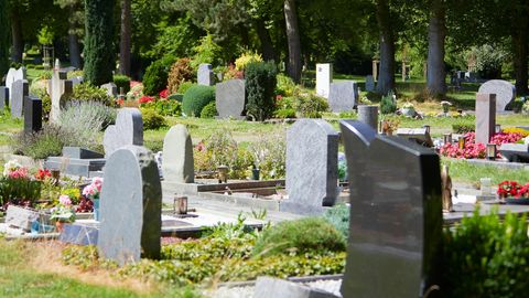 Tüli hauaplatsi ümber: mina sängitasin ta mulda ja nüüd võeti plats käest?