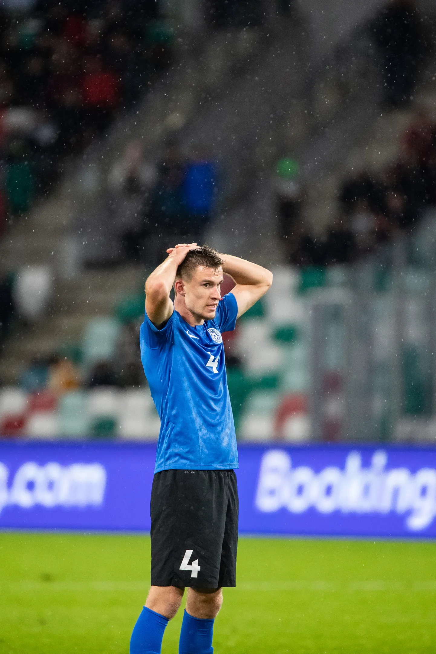Eesti jalgpallikoondise poolkaitsja Mattias Käit.