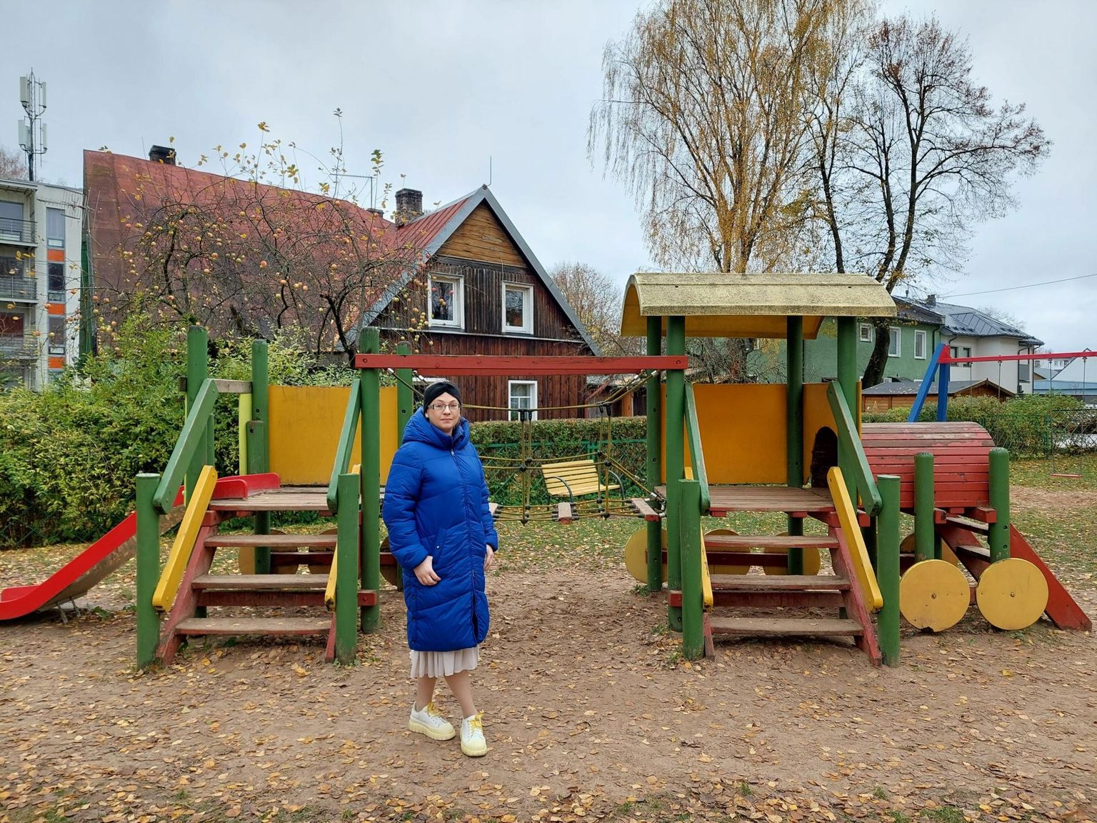 Annelinnas Anne tänava alguses asuva Annikese lasteaia direktor Katrin Nurm ütles, et iga päev käib nende juures lapsele kohta otsimas vähemalt üks Ukraina pere, kuid kõik kohad said täis juba septembris.