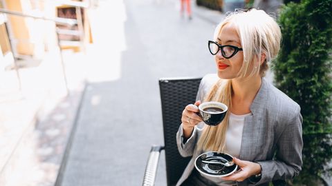 PĒTĪJUMS ⟩ Lieliska garastāvokļa noslēpums: uzzini, cik daudz kafijas dienā jāizdzer