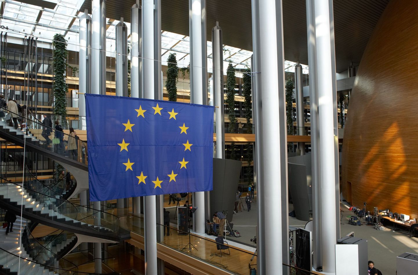 Pildil on europarlamendi hoone Strasbourg'is.