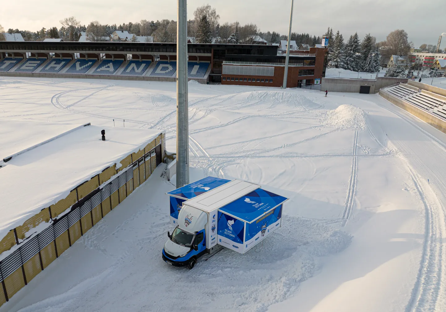 Eesti laskesuusakoondise hooldeauto.