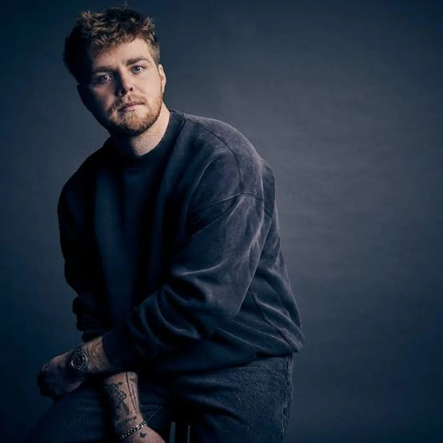 Dziedātājs, dziesmu autors un video straumēšanas platformas YouTube influenceris Alekss Vorens.