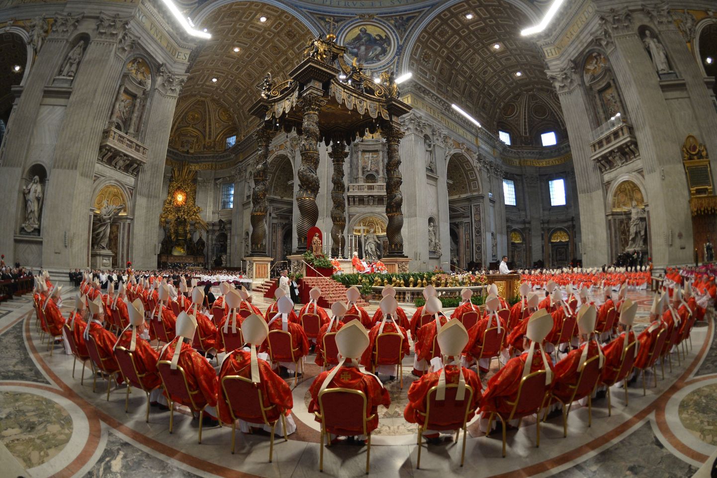 Kardinalid täna Püha Peetruse basiilikas toimunud missal.