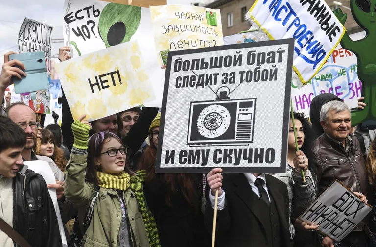 Участники акции. Kirill Kukhmar/TASS