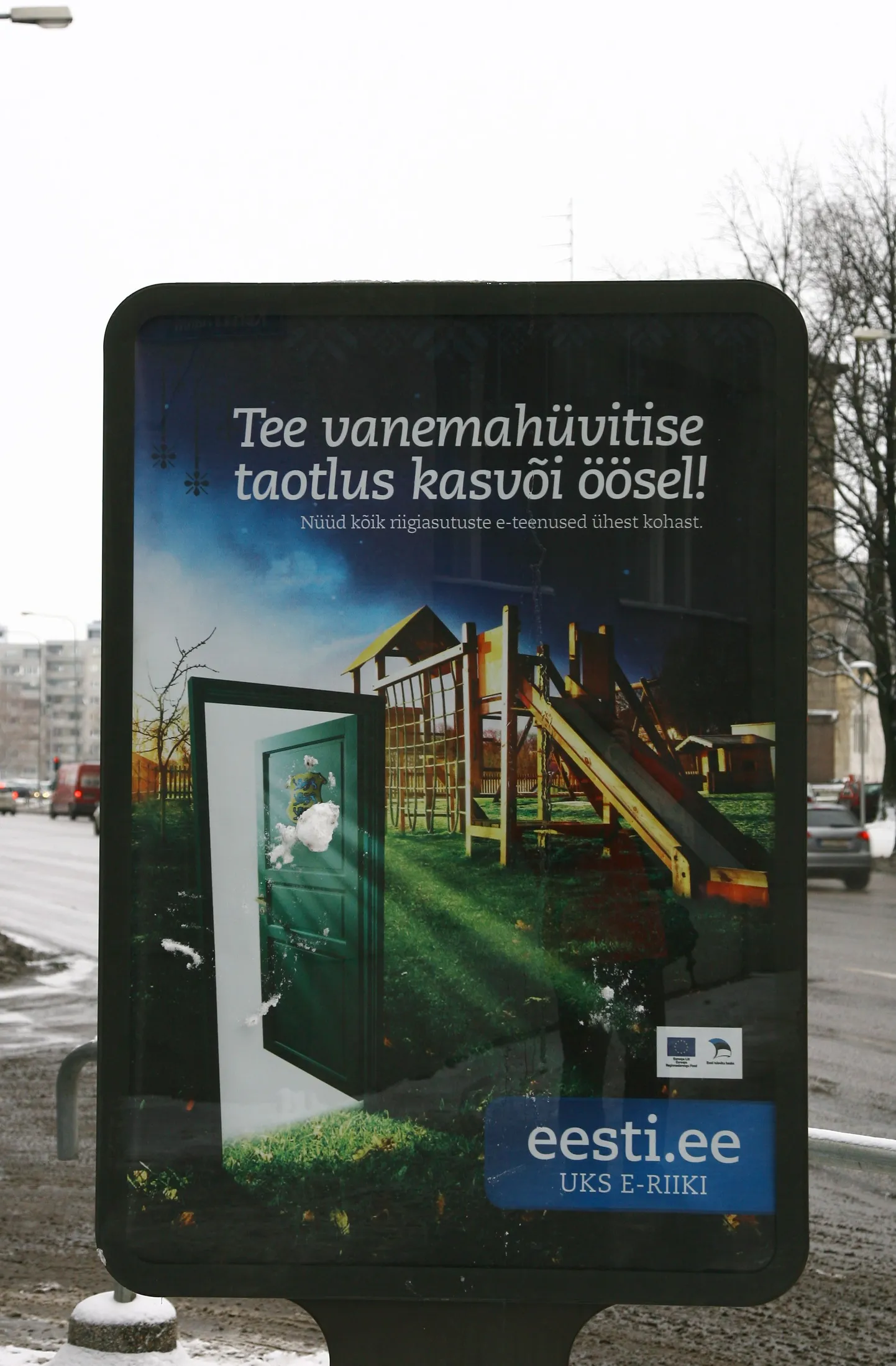 E-riiki propageeriv välireklaam.
