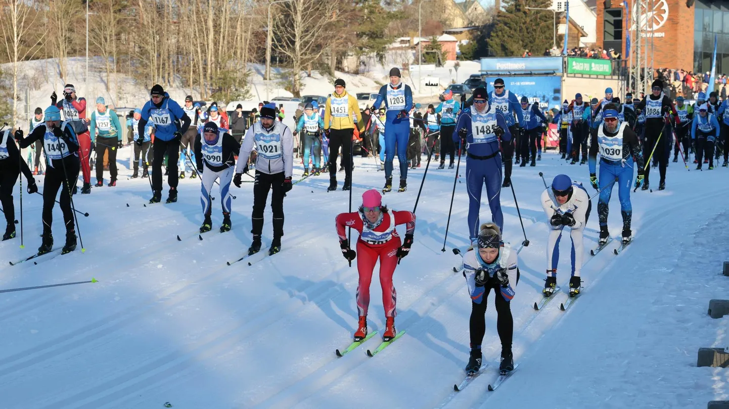 50. Tartu maratoni start Tehvandi suusastaadionil.