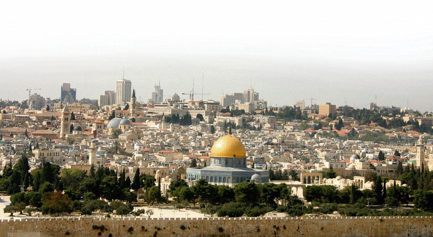 Vaade Õlimäelt:  kuulus vaade Jeruusalemmale kohast, kus iga linna külaline peaks ära käima.