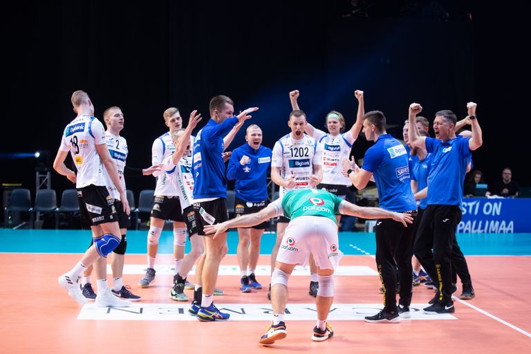 Bigbank Tartu meeskond tuli 11 aasta järel Eesti karikavõitjaks võrkpallis.
