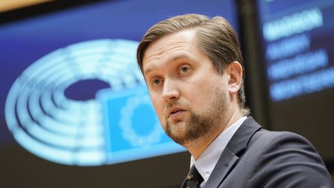 Член EKRE срочно сменил фракцию в Европарламенте, чтобы не оказаться в Комиссии по правам женщин