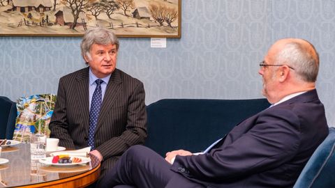 Президент Эстонии встретился с Александром Петровым: мы готовы к диалогу, а вы?