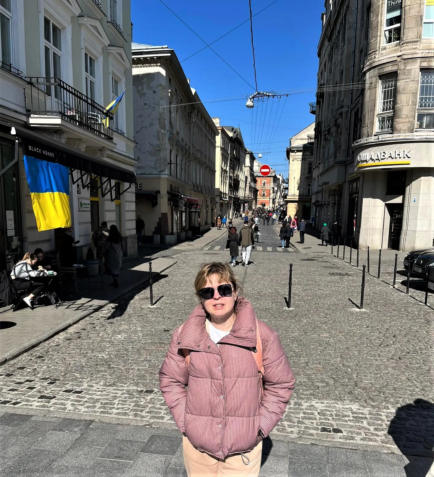 Inna Šulženkot tervitas sel korral Lvivis päike.