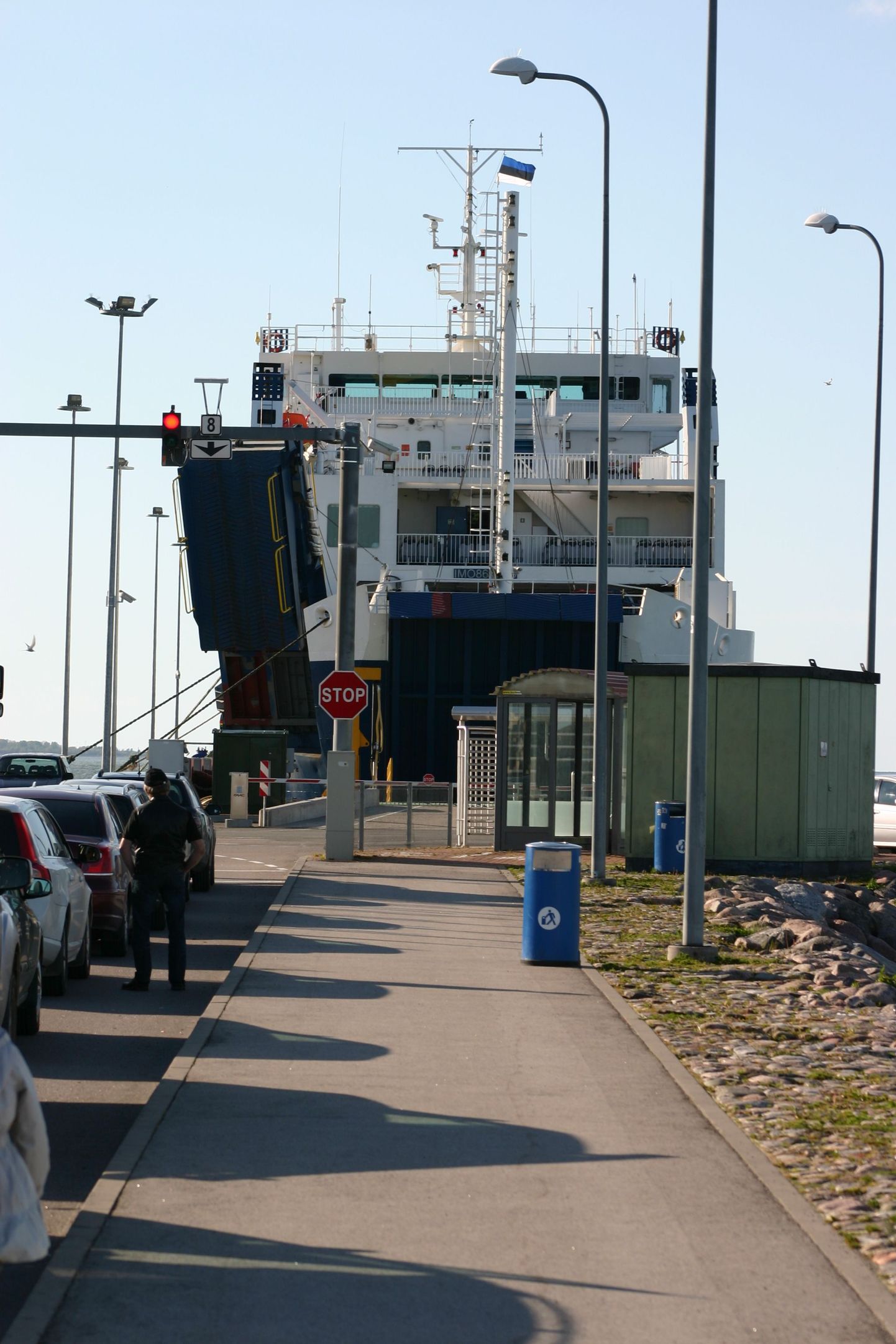 Parvlaev Ionas Virtsu sadamas 30. mail.