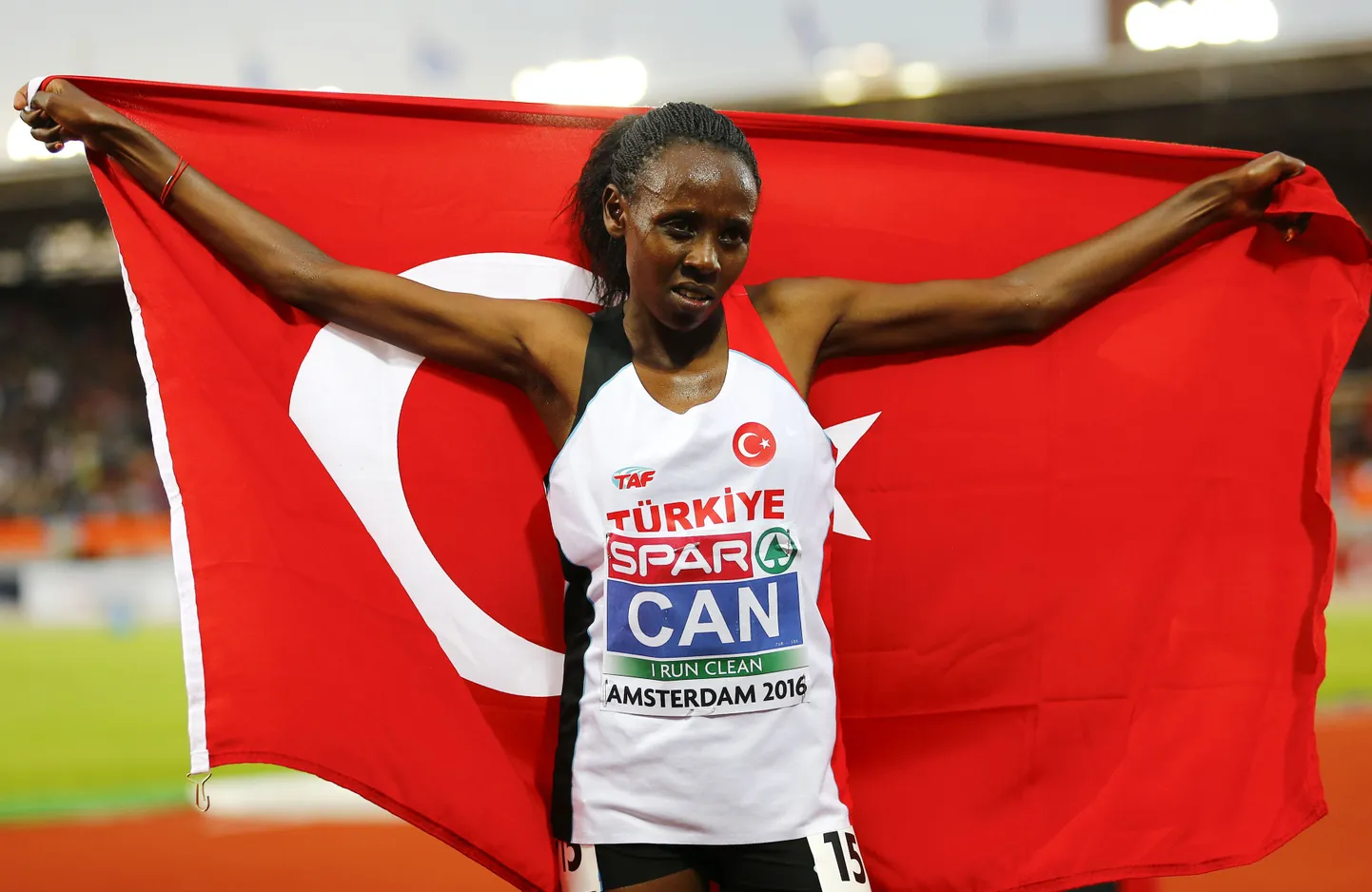 Kahekordsel Euroopa meister Yasemin Can ei osanud Türgile võidetud kuldadest erilist rõõmu tunda.