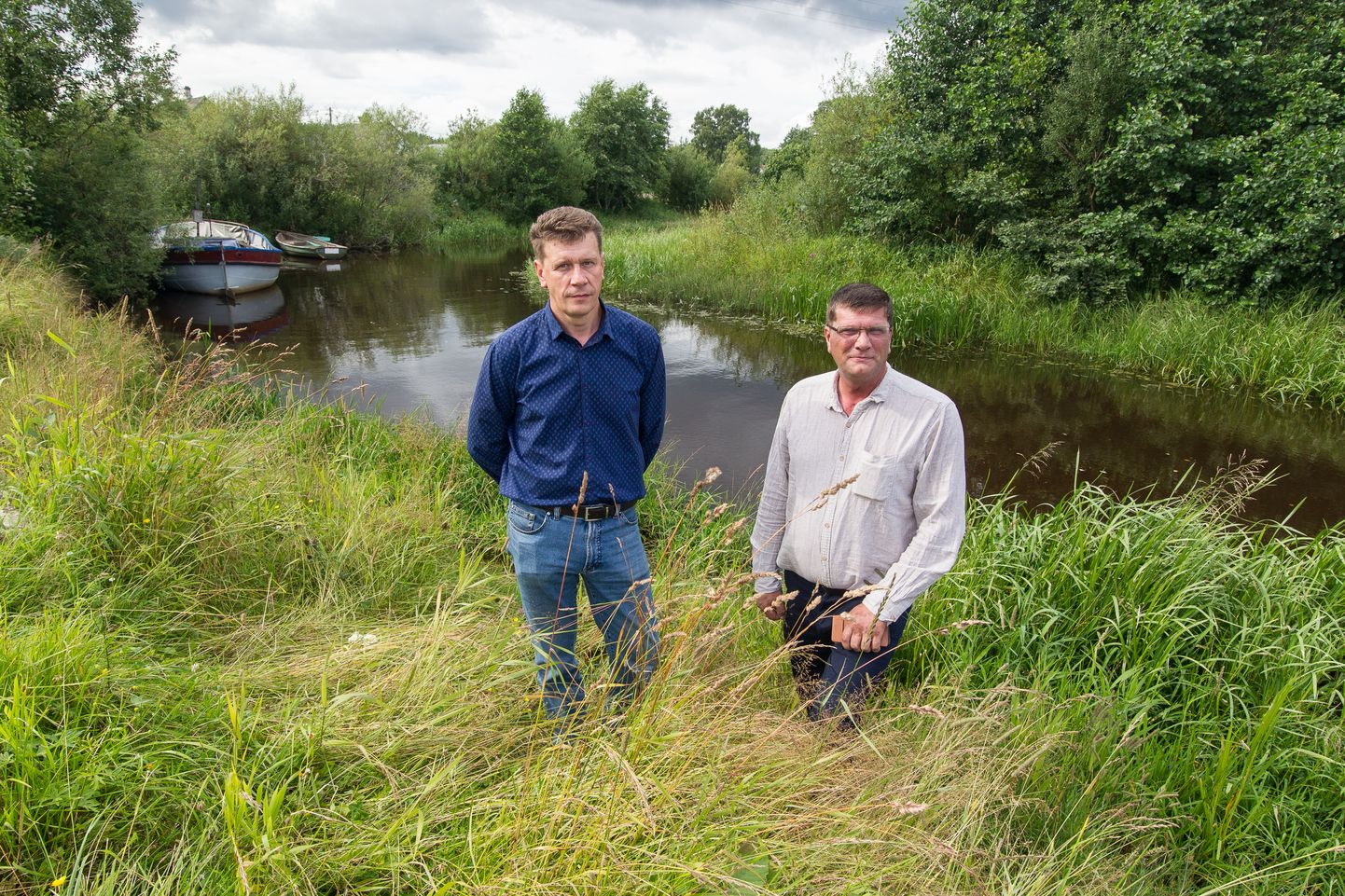 Kaks aastat tagasi lootsid endise Alajõe valla juhid Taavi Vogt (paremal) ja Jüri Päll, et uues suures vallas õnnestub ka Alajõe sadam valmis ehitada.