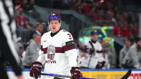 Nepilnas trīs nedēļas pirms NHL drafta apskatnieki vērtē Šmi